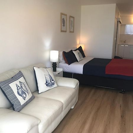 San Marino Motor Lodge Absolute Beachfront Куперс-Бич Экстерьер фото